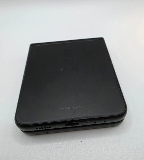 Samsung Galaxy Z Flip3 - 256 GB - Small dead pixel - With leather case