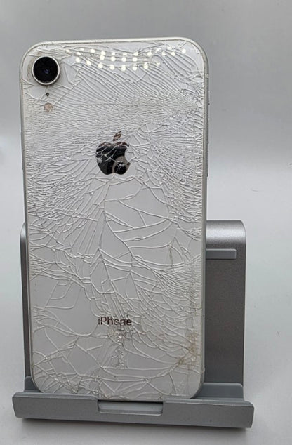 Apple iPhone XR - cracked back - 64 GB