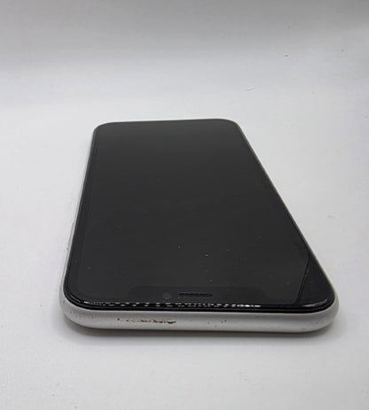 Apple iPhone XR - cracked back - 64 GB