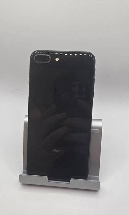 iPhone 8 Plus - 64 GB - Mint - With box